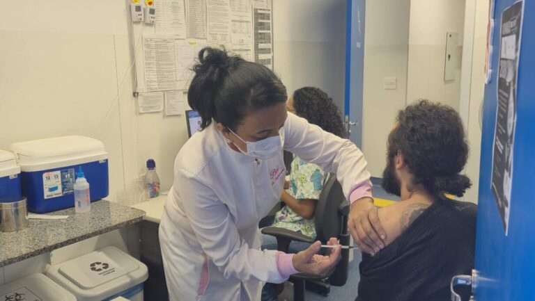 Minas Gerais aplica mais de 77 mil doses no Dia D de Multivacinação